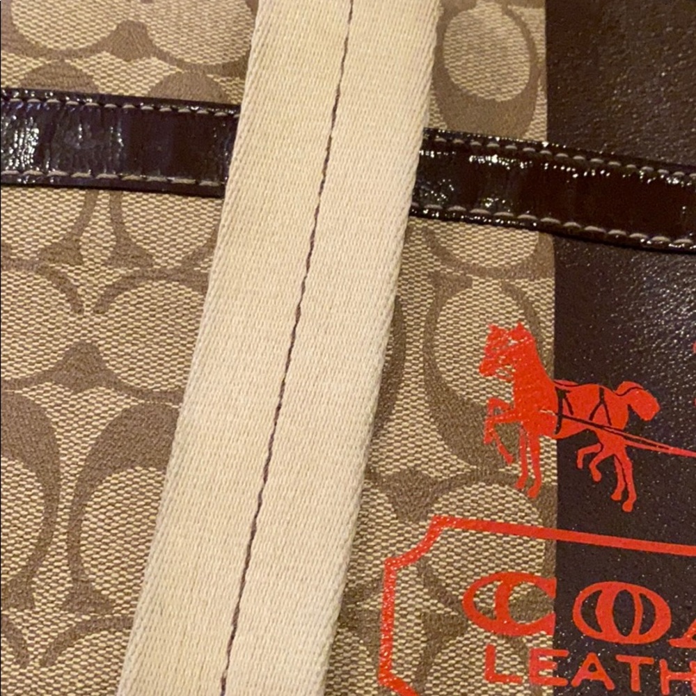 Coach Purse - Picture 4 of 9